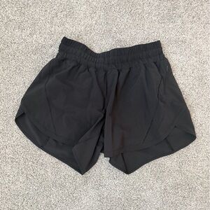 Lululemon - Black Women's Athletic Shorts